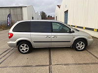 Chrysler voyager 2.8 crd se 57brtv - afbeelding 9 van  16