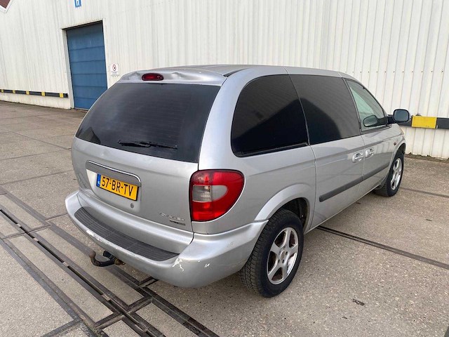 Chrysler voyager 2.8 crd se 57brtv - afbeelding 11 van  16