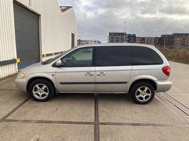 Chrysler voyager 2.8 crd se 57brtv - afbeelding 15 van  16