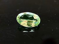 Chrysoliet - ca. 6 carat groene chrysoliet - afbeelding 1 van  4