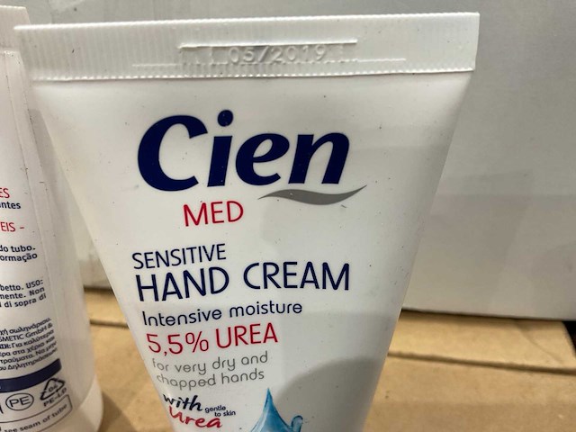 Cien - intensive moisture 5.5% urea - handcrème 75 ml (600x) - afbeelding 5 van  8