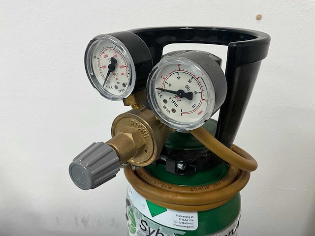 Cilinder argon met reduceerventiel - afbeelding 2 van  3
