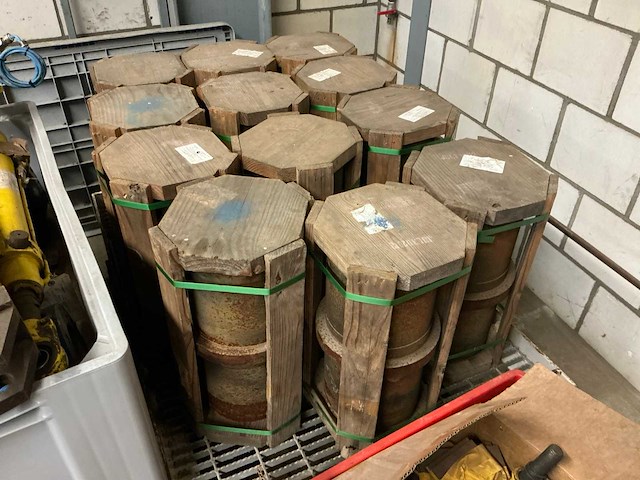 Cilinder pomp (12x) - afbeelding 1 van  2