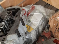 Cilinderkop in onderdelen - afbeelding 4 van  8