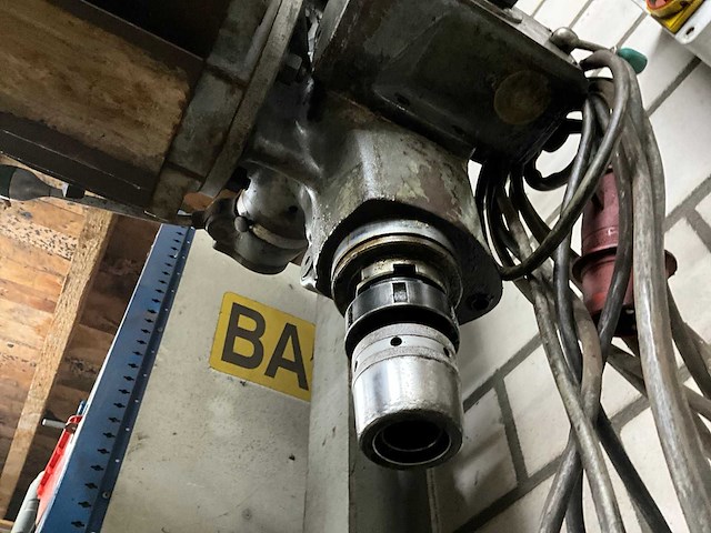 Cincinnati universele boor- en freesmachine - afbeelding 10 van  11