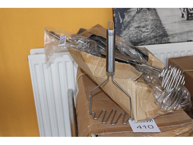 Circa 100 stampers voorzien van unox reclame - afbeelding 1 van  3