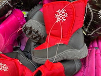 Circa 20 paar kinder sneeuwlaarsjes - afbeelding 2 van  3