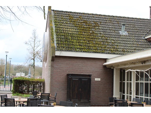 Circa 30 meter met buiten verlichting. dient door uzelf gedemonteerd te worden, op aanwijzing personeel. - afbeelding 3 van  3