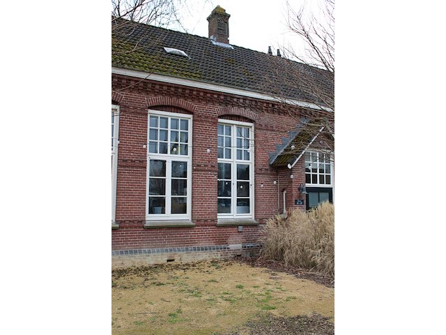 Circa 40 meter buitenverlichting. dient door uzelf gedemonteerd te worden, op aanwijzing personeel. - afbeelding 4 van  4