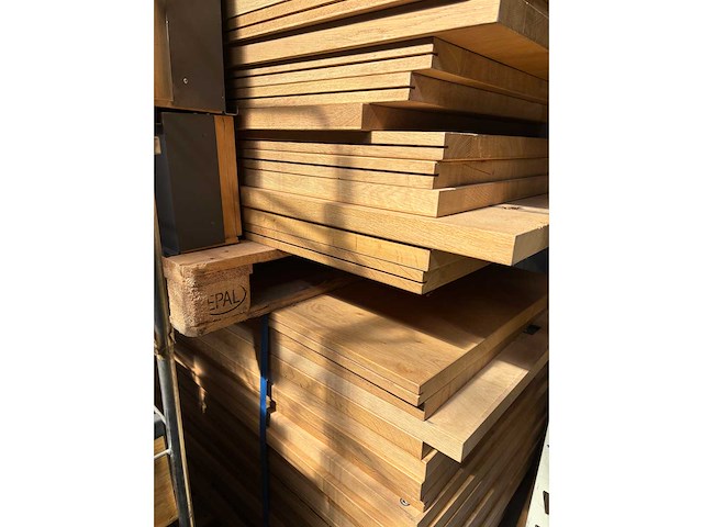 Circa 45 bureaubladen met lade - afbeelding 3 van  3