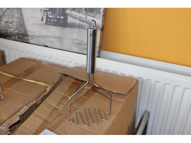 Circa 50 stampers voorzien van unox reclame - afbeelding 1 van  3