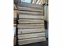 Circa 520 spaanplaten 18mm dik 1250 x 2500