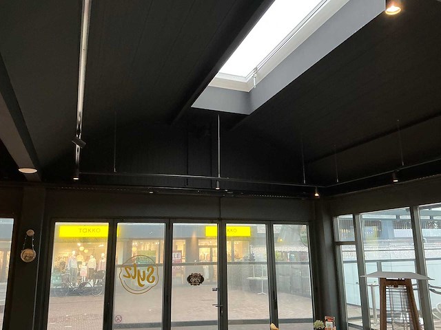 Circa 55 meter rails met 38 led spots - afbeelding 2 van  6