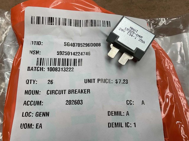 Circuit breaker (26x) - afbeelding 1 van  3