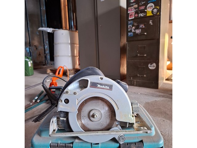 Cirkelzaag makita, 5603r, bouwjaar 2000 - afbeelding 1 van  4