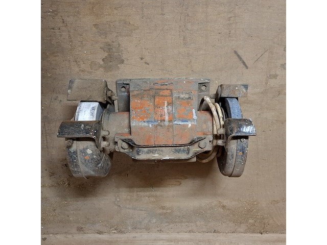 Cirkelzaag met werkbankslijper makita en creusen - afbeelding 2 van  10