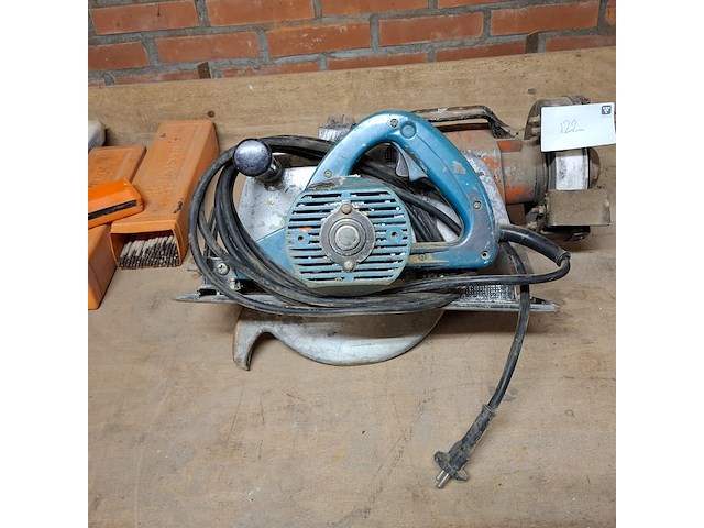 Cirkelzaag met werkbankslijper makita en creusen - afbeelding 5 van  10