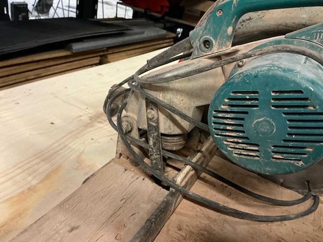 Cirkelzaagmachine (2x) - afbeelding 3 van  8