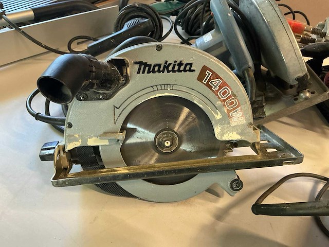 Cirkelzaagmachine (2x) - afbeelding 2 van  5