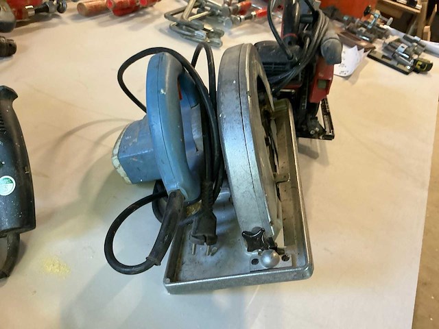 Cirkelzaagmachine (2x) - afbeelding 2 van  2