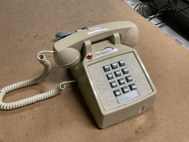 Cis secure telefoon - afbeelding 1 van  6