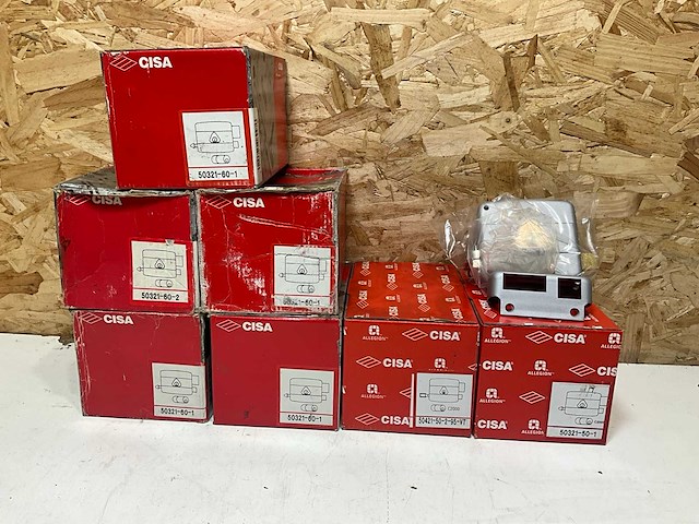 Cisa opbouwsloten diverse modellen (7x) - afbeelding 1 van  8
