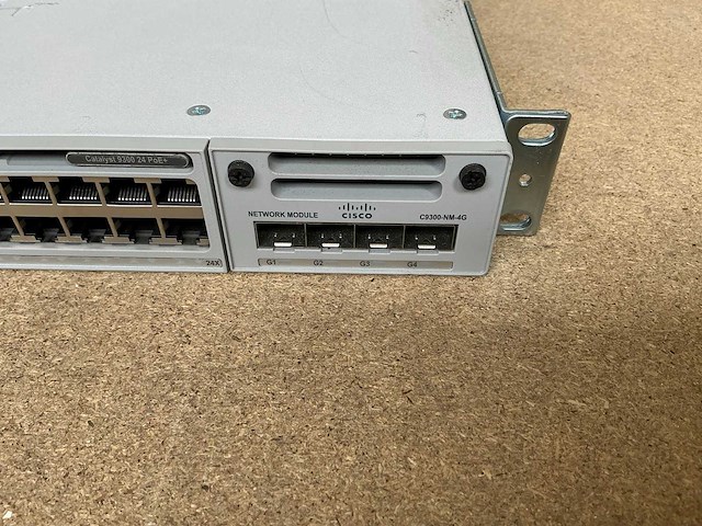 Cisco - catalyst 9300 24+ poe - 19" switch (2x) - afbeelding 2 van  7