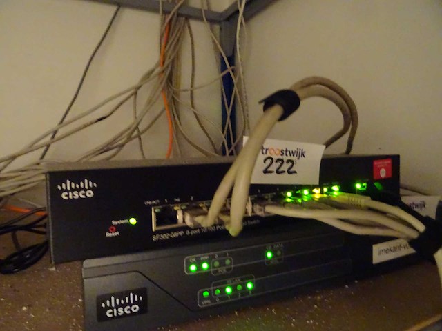 Cisco - sf302-08pp - switch - afbeelding 1 van  1