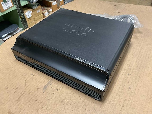 Cisco 1941 isr router - afbeelding 2 van  5