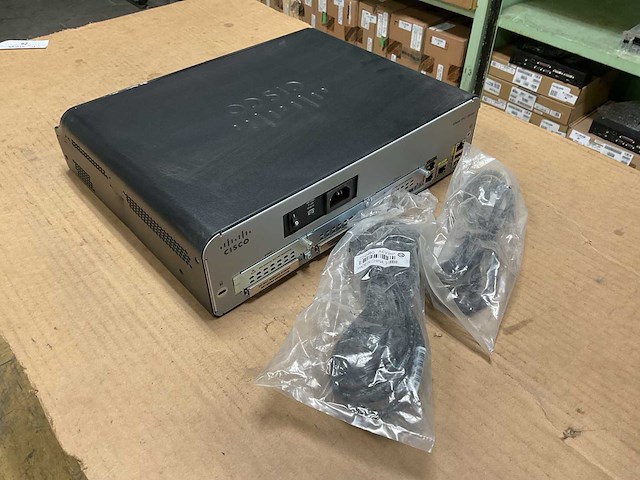Cisco 1941 isr router - afbeelding 3 van  5