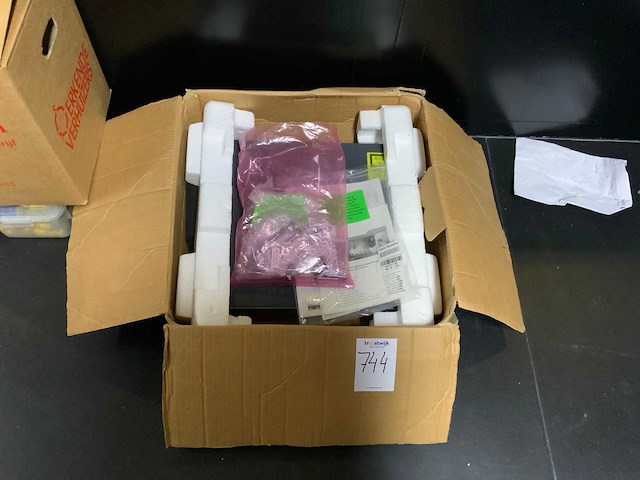 Cisco 3560 katalysator - afbeelding 2 van  2