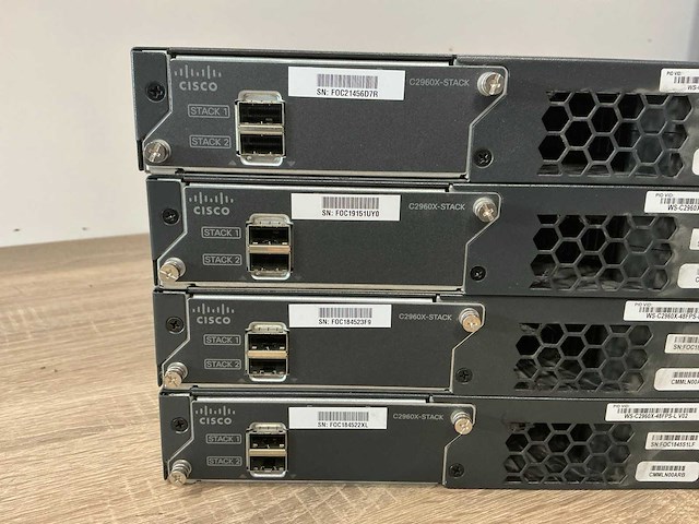 Cisco c2960-stack 19" switch (4x) - afbeelding 4 van  5