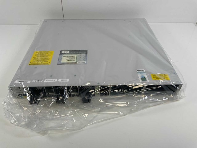 Cisco (c9300-48u-a) catalyst 9300 48 port managed l2/l3 switch (new) - afbeelding 13 van  13