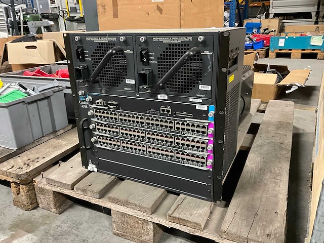 Cisco catalyst 4506 6-slot chassis - afbeelding 1 van  8