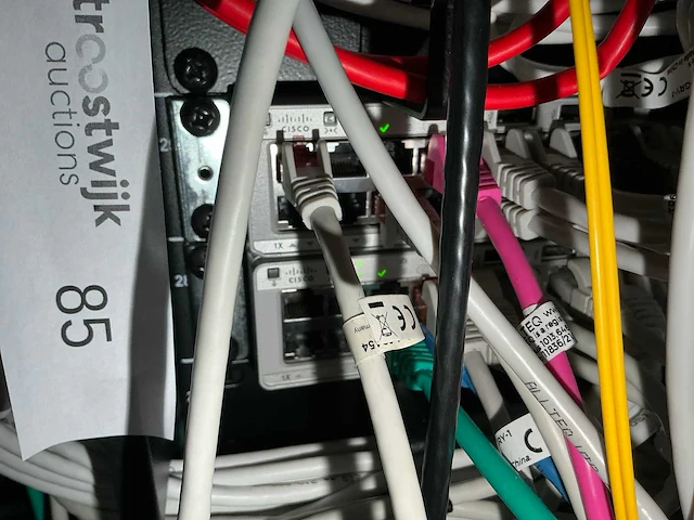 Cisco catalyst 9200l 48poe + 4x10g 19" switch (2x) - afbeelding 2 van  3