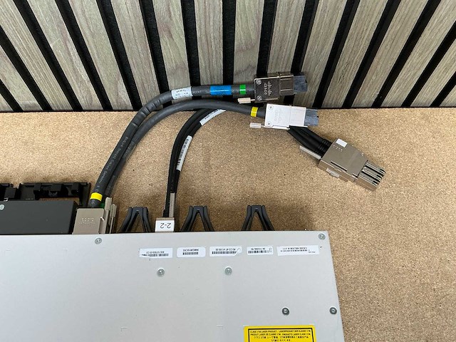 Cisco catalyst 9300 12x 36m upoe 19" switch - afbeelding 5 van  7