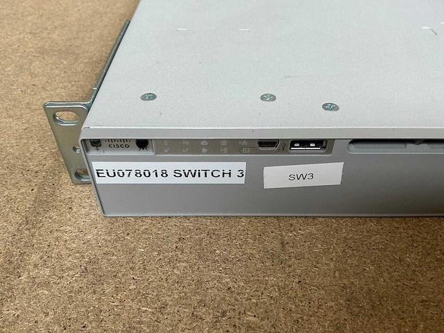 Cisco catalyst 9300 24+ poe 19" switch - afbeelding 4 van  7