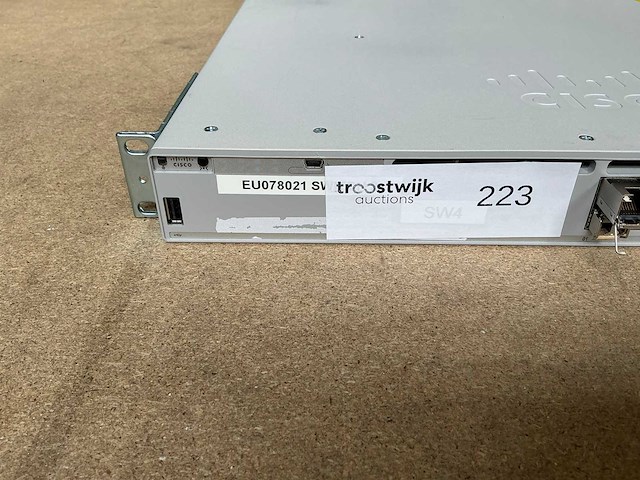 Cisco catalyst 9300 24s 19" switch - afbeelding 4 van  7