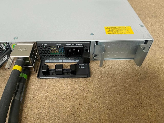 Cisco catalyst 9300 24s 19" switch - afbeelding 7 van  7