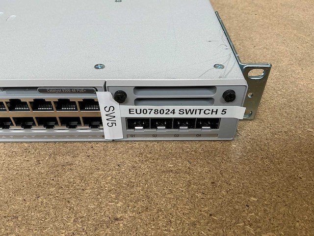 Cisco catalyst 9300 48+ poe 19" switch - afbeelding 3 van  5