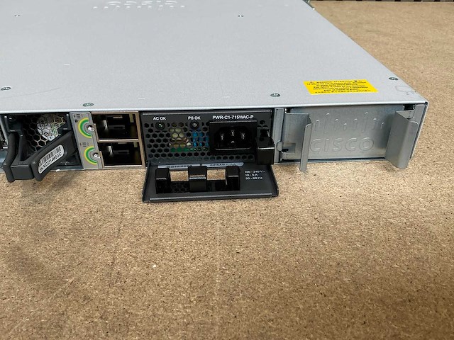 Cisco catalyst 9300 48+ poe 19" switch - afbeelding 5 van  5