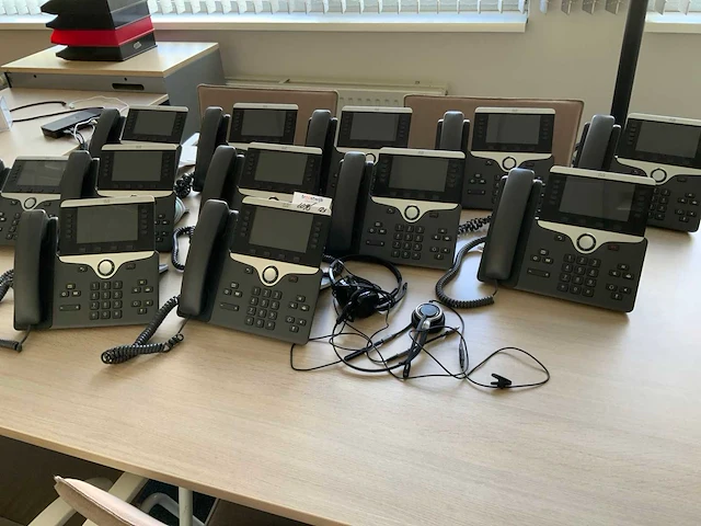 Cisco cp-811 ip telefoon (12x) - afbeelding 1 van  5