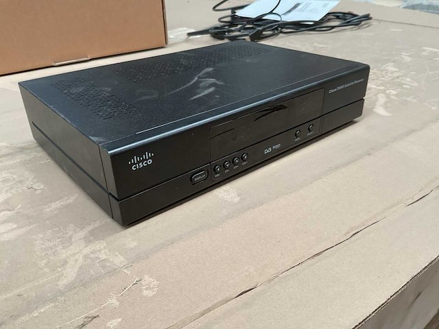 Cisco d9865 satelliet receiver (69x) - afbeelding 4 van  8