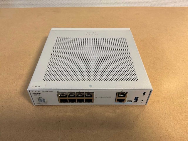 Cisco fpr-1010 v01 ethernet firewall - afbeelding 2 van  4
