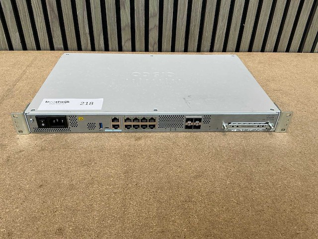 Cisco fpr-1140 firewall - afbeelding 1 van  4