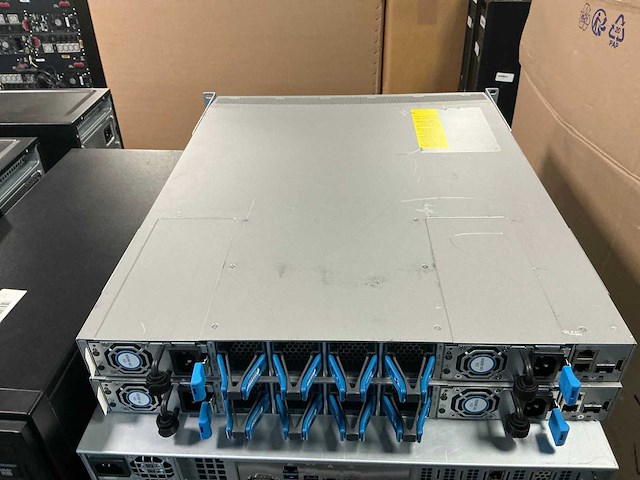 Cisco n9k-c93180yc - ex server - afbeelding 3 van  3