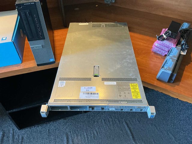 Cisco rackserver usc c220m4 server - afbeelding 1 van  2