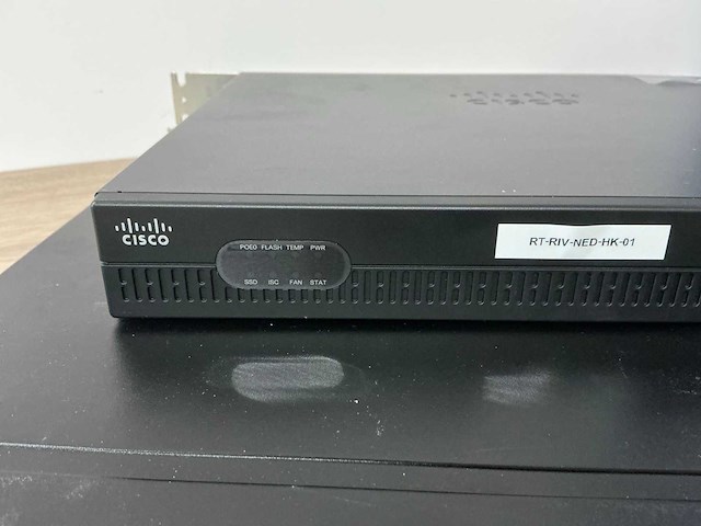 Cisco routers (2x) - afbeelding 7 van  9