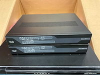 Cisco routers (3x) - afbeelding 2 van  3