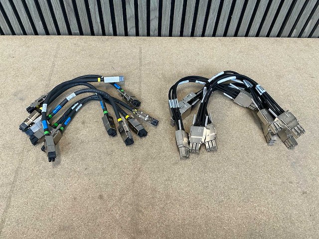 Cisco stack cables (11x) - afbeelding 1 van  3
